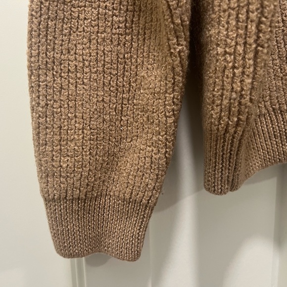 Aritzia’s Wilfred Merino Wool Cree Neck Sweater. Size Medium. Camel Color. - Picture 6 of 6